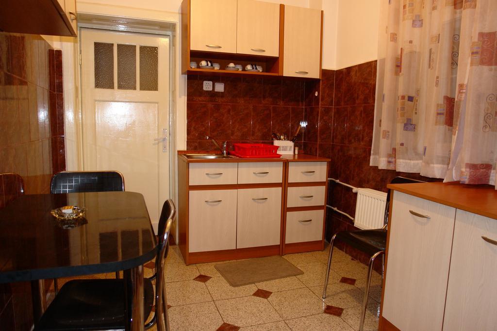 Hotel Ss Residence Unirii Бухарест Номер фото