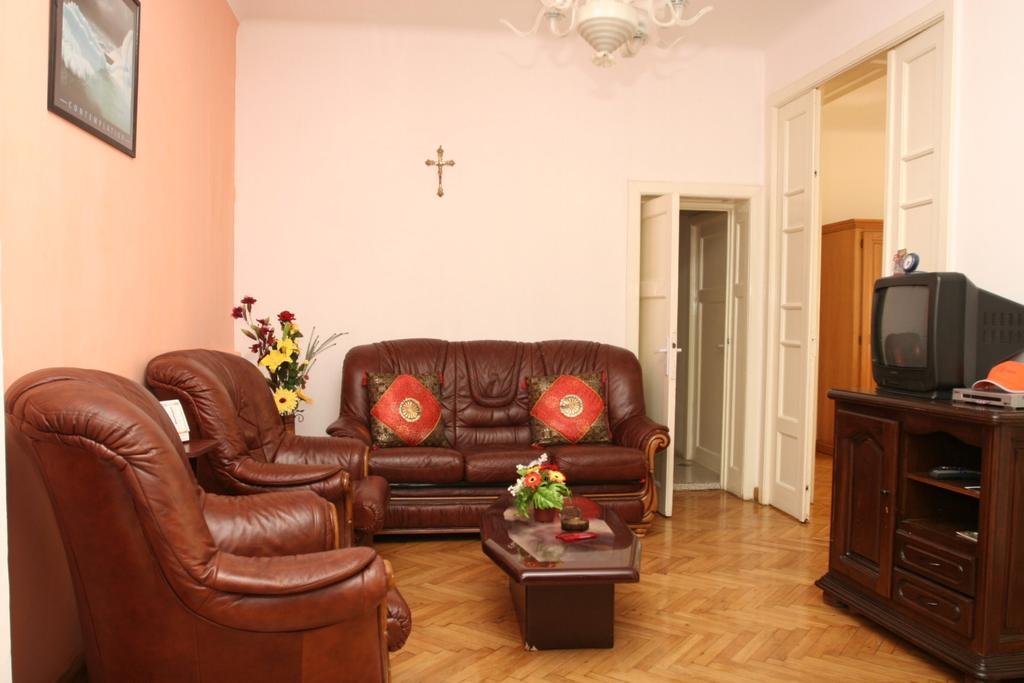 Hotel Ss Residence Unirii Бухарест Экстерьер фото